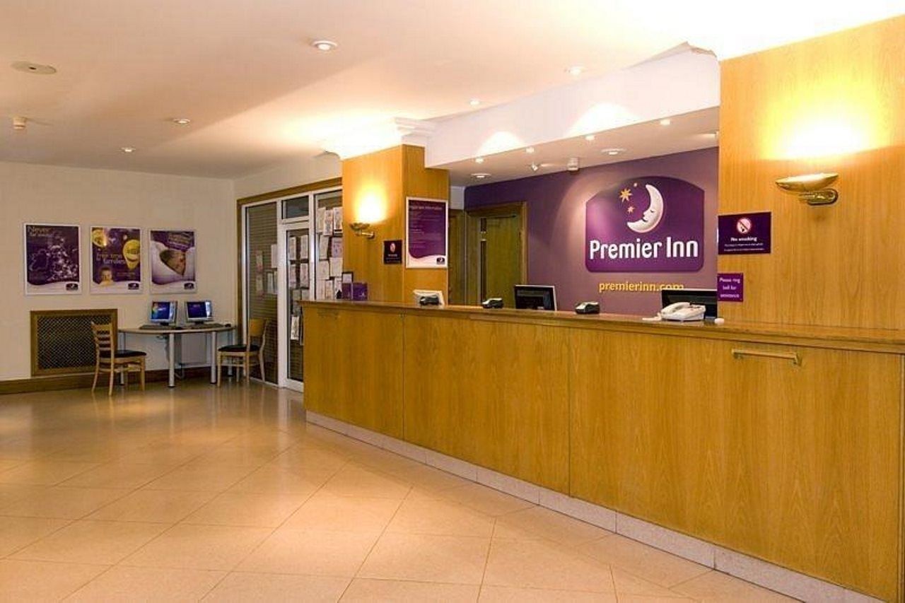 Premier Inn Cardiff North Exterior photo