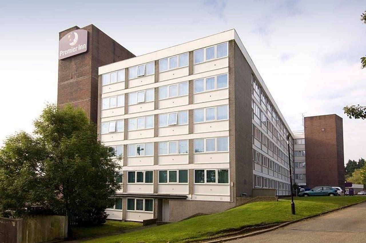 Premier Inn Cardiff North Exterior photo